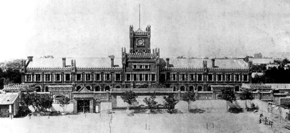图7 工学楼全景.png
