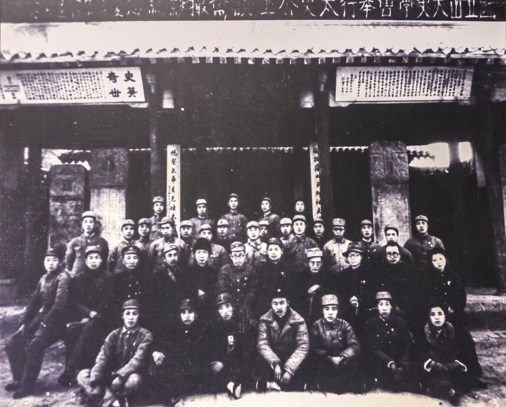 图16 山西大学史学会在陕西韩城举行太史公座谈会.jpg